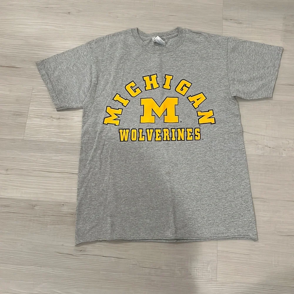 Michigan T-shirt - Picture 1 of 4